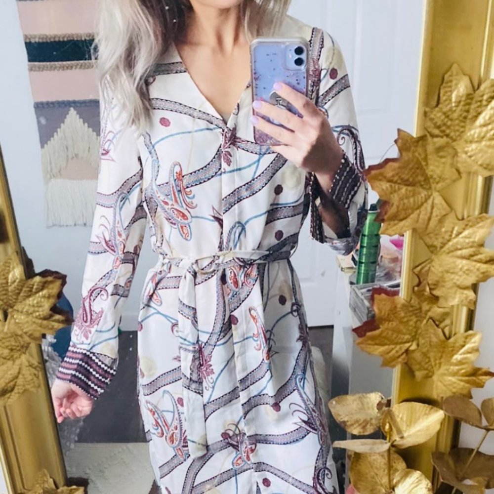 H&M Multicolor Long Sleeve Dress